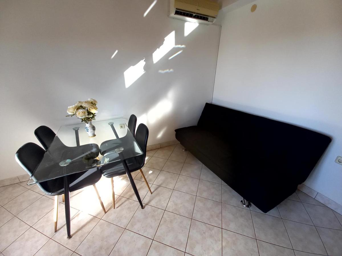 Apartments Dalmatia Гребастика Экстерьер фото